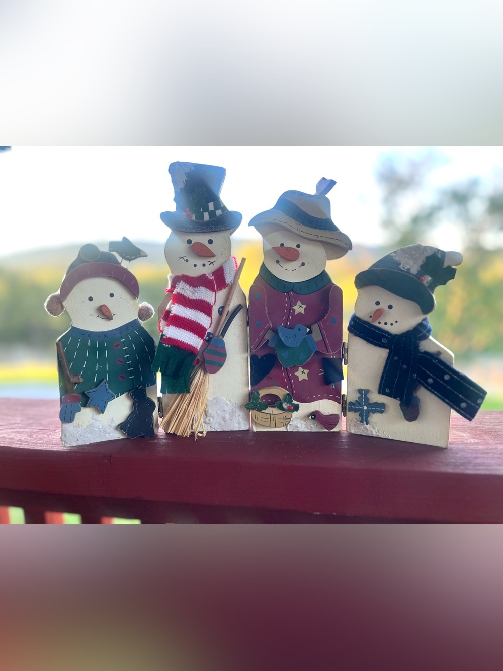 Vintage Holiday Snowman Wooden Panel Décor foldable with detailed accessories